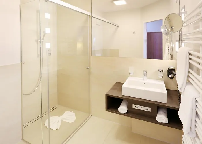 Park Janssen Отель 4*